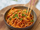 Nouilles udon épicées à la coréenne (gochujang noodles)