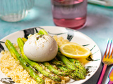 Salade tiède d’asperges vertes rôties, burrata et boulghour