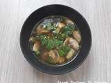 Bouillon asiatique aux crevettes