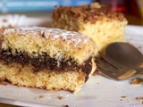 Coca de llanda, gâteau valencien fourré au chocolat (cuisine espagnole)