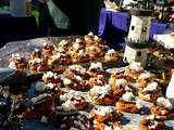 Crostinis assortis pour l'apéro aux tomates, basilic, mascarpone, poivron, chèvre... (Italie)