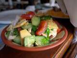 Salade complète, la fattouche aux légumes du soleil et pita (Liban)