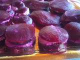 Whoopies betteraves fourrés au fromage ail et fines herbes (France)