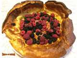 Dutch baby pancake aux fruits rouges - sucreetepices.over-blog.com