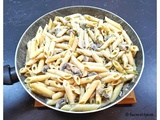 Penne aux champignons en sauce crémeuse à la moutarde