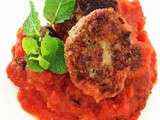 Boulettes de boeuf et boulgour à la menthe, sauce tomate à l'aubergine