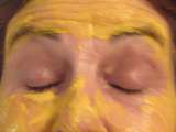 Masque au curcuma, au yaourt et au miel pour un teint éclatant