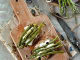 Bruschetta aux asperges vertes grillées et burrata