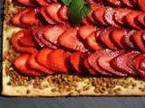 Tarte Fine aux Fraises et aux Pistaches