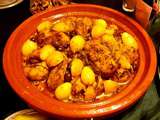 Tajine berbère de poulet aux oignons entiers