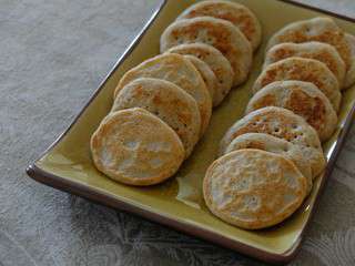 Blinis maison pour l'apéritif (farine de sarrasin et lait d'amande)