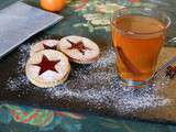 Bredele : Sablés Linzer et son hot apple cider (jus de pomme épicé)