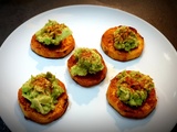 Palets de patate douce et avocat écrasé. Une recette végétarienne et healthy