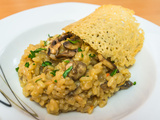 Risotto aux champignons de Paris et sa tuile de parmesan