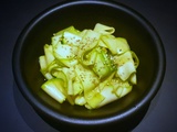 Salade de courgettes crues aux saveurs asiatiques