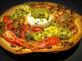 Tarte aux tomates colorées, pesto et burrata