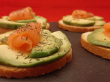 Toast avocat saumon. Une idée de canapé pour un apéro