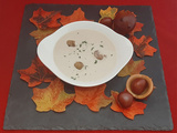 Velouté de châtaignes fraîches. Une recette de saison d’Automne végétarienne