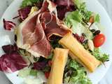 Salade gourmande : croustillants au comté et jambon sec