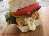 Burgers de poulet farcis au fromage et aux herbes