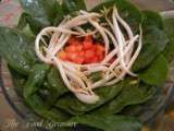 Salade de fèves germées et d'épinards