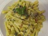 Peas and Stilton pasta