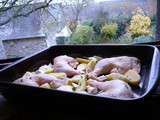 Cuisses de poulet ail, thym, romarin, pommes de terre