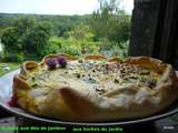 Quiche aux dés de jambon et aux herbes du jardin