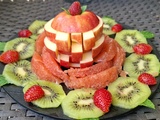 Découpe originale de pomme pour présentation de plateau de fruits