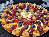 Plateau de fruits frais avec découpe de pomme pour décoration centrale