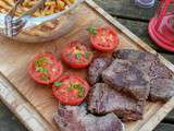 Pavé de rumsteacks, tomates et frites / La Plancha eno