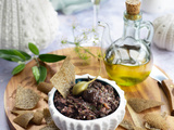 Tartare de tapenade et d’algues