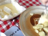 Camembert rôti et pommes de terre en robe des champs