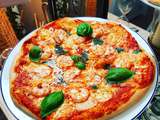 Pizza aux crevettes roses et persillade