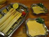 Asperges sauce mousseline