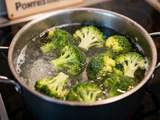 Cuisson brocolis eau : Temps, astuces et bienfaits parfaits