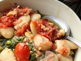 Haricots de Lima, épinards, feta et tomates au four à la grecque