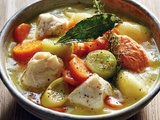 Nage de poisson mijotée aux petits légumes