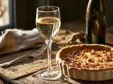 Quel vin avec une quiche lorraine ? Nos accords sans faute