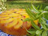 Gâteau moelleux aux pèches, amandes et verveine