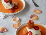 Glace amande, gelée de carotte, meringue, fraises et suprêmes d’agrumes, d’après c.Felder
