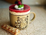 Mug cake Red Velvet de Noël : dessert festif irrésistible