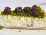 Cheesecake à la pistache et griottes