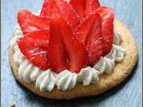 Fraises comme une tarte, sablés bretons, mascarpone