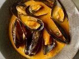 Moules...curry rouge et une pointe de tandoori...pfff, tellement bon qu'encore une fois on va se lécher les doigts