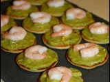 Blinis de crevettes et guacamole