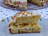 Gâteau au yaourt, pommes et caramel au beurre salé