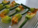 Fleurs de courgettes à la feta au four