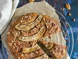 Gâteau vegan à la banane et aux noix de pécan