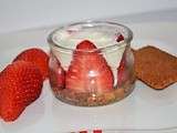 Petit pot de fraises façon cheesekace